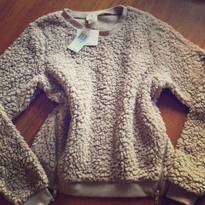 SALE❤️*NEW* Mocha Fuzzy Sweater